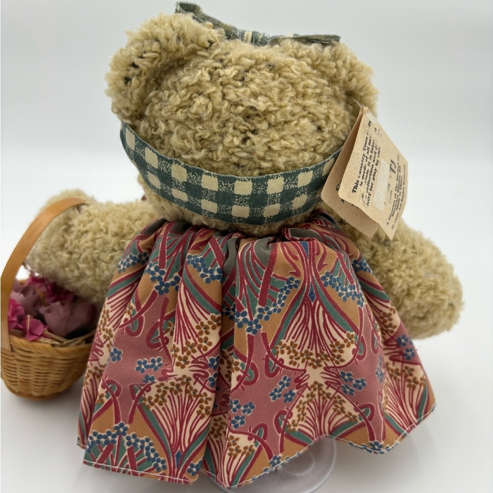 COUNTRY TIME Vintage Handmade 1996 Teddy Bear on Stand - Picture 3 of 8